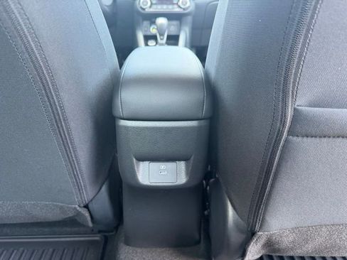 New 2025 Nissan Versa SR w/ Trunk Package image 25