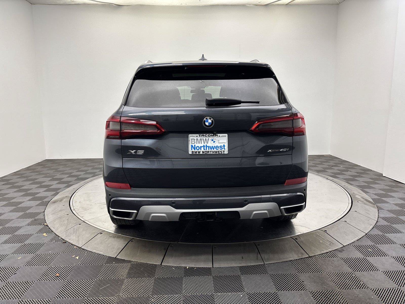 Used 2019 BMW X5 xDrive40i w/ Executive Package AWD/4WD image 15