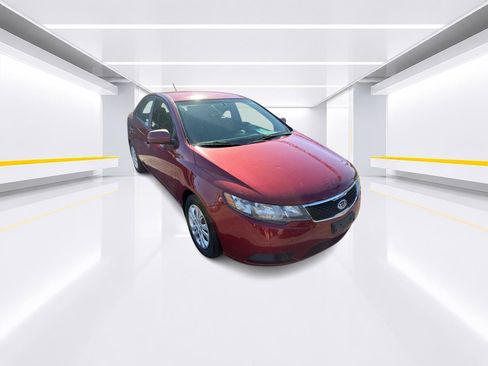 Used 2011 Kia Forte EX FWD image 2