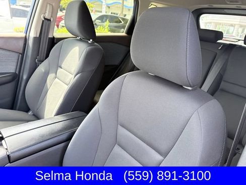 Used 2023 Nissan Rogue S FWD image 10