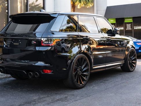Used 2021 Land Rover Range Rover Sport SVR Carbon Edition AWD/4WD image 7