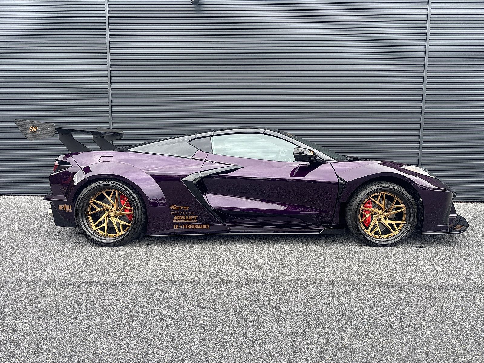 Used 2022 Chevrolet Corvette Stingray Coupe w/ 1LT RWD image 1