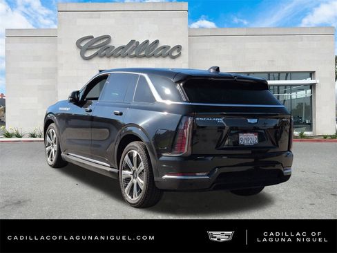 Used 2025 Cadillac Escalade IQ Luxury 2 image 5