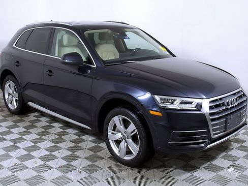 Used 2018 Audi Q5 2.0T Premium Plus w/ Premium Plus Package image 6