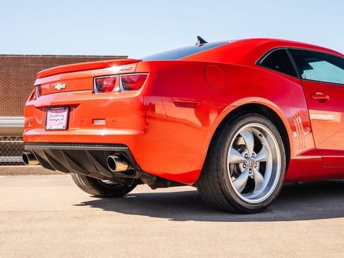 Used 2010 Chevrolet Camaro SS w/ RS Package image 41