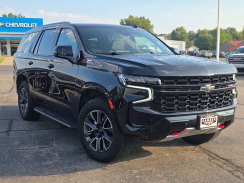 Used 2023 Chevrolet Tahoe Z71 w/ Luxury Package AWD/4WD image 2