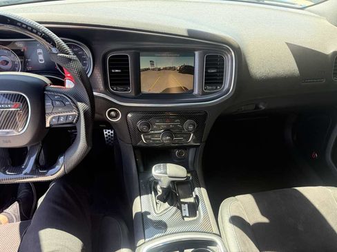 Used 2016 Dodge Charger R/T Scat Pack w/ Technology Group RWD image 8