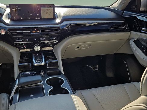 Used 2023 Acura MDX Technology image 15