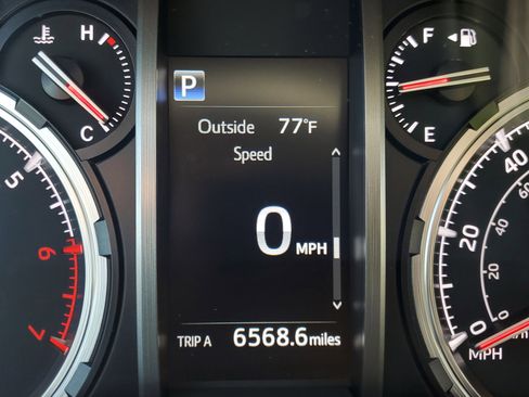 Used 2024 Toyota 4Runner TRD Sport image 23