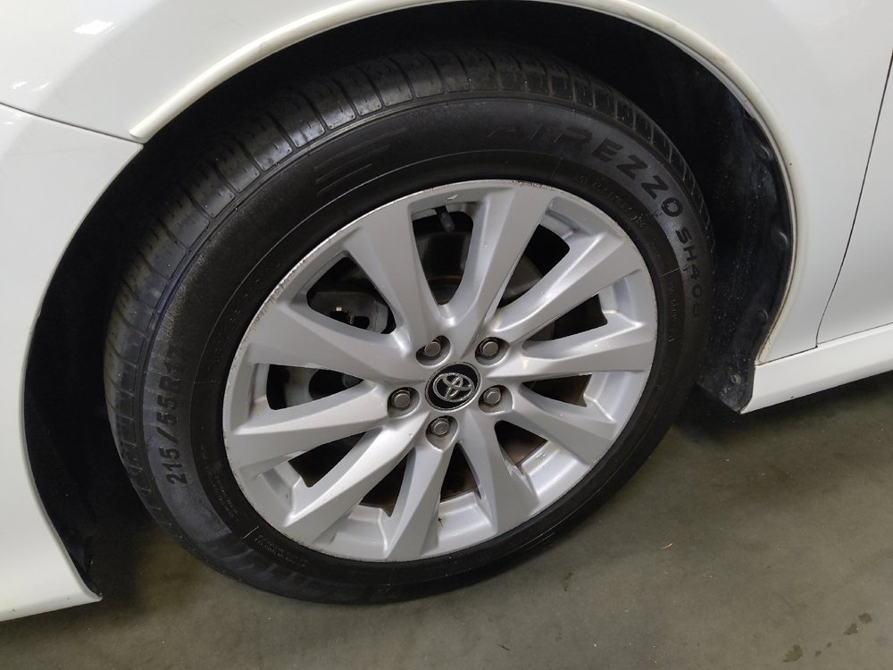 Used 2020 Toyota Camry LE w/ Convenience Package FWD image 31