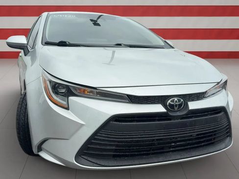 Used 2024 Toyota Corolla LE FWD image 3