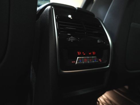 Used 2024 BMW X5 xDrive50e w/ Premium Package image 14