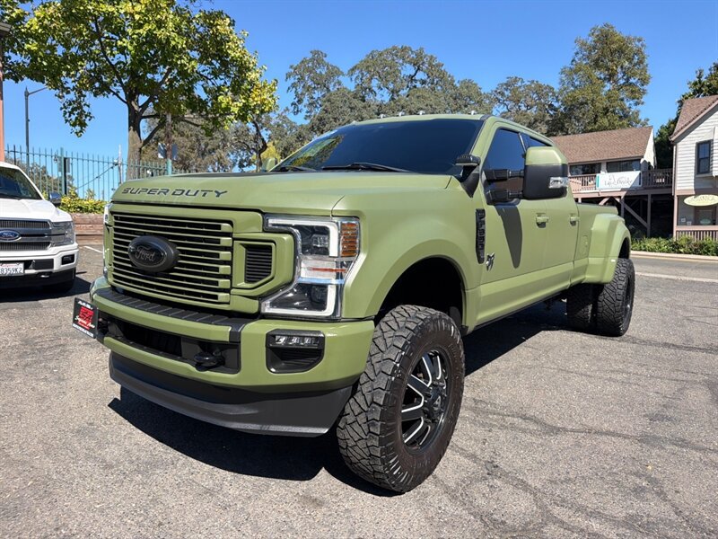 Used 2022 Ford F350 Lariat w/ Lariat Ultimate Package AWD/4WD image 3
