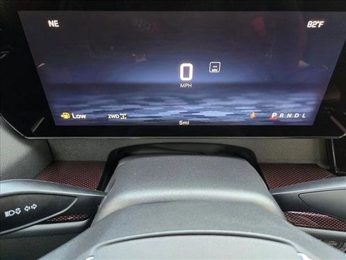 New 2026 Chevrolet Traverse Z71 w/ Driver Confidence Package image 12