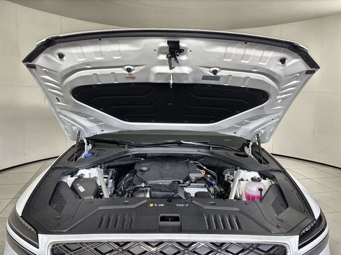 New 2026 Genesis GV70 2.5T AWD/4WD image 17
