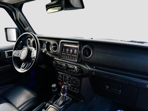 Used 2022 Jeep Wrangler Unlimited Rubicon 4xe image 33