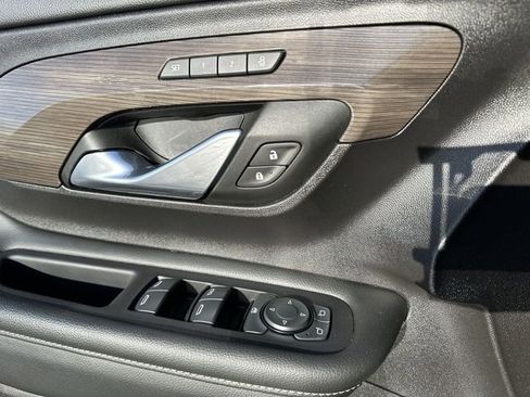 Used 2024 GMC Terrain Denali image 24