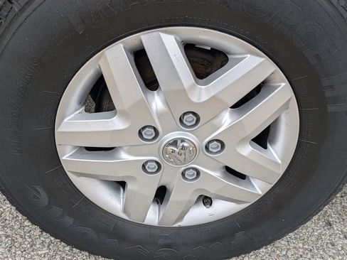 Used 2014 RAM ProMaster 2500 w/ Interior Convenience Group image 16