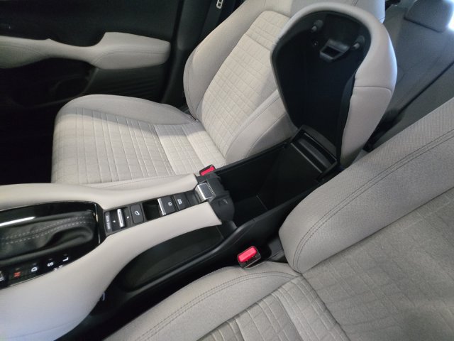 Used 2027 Honda HR-V LX image 27