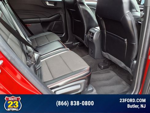 Certified 2024 Ford Escape ST-Line image 10