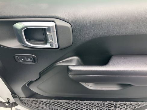 Used 2020 Jeep Wrangler Unlimited Sport image 43