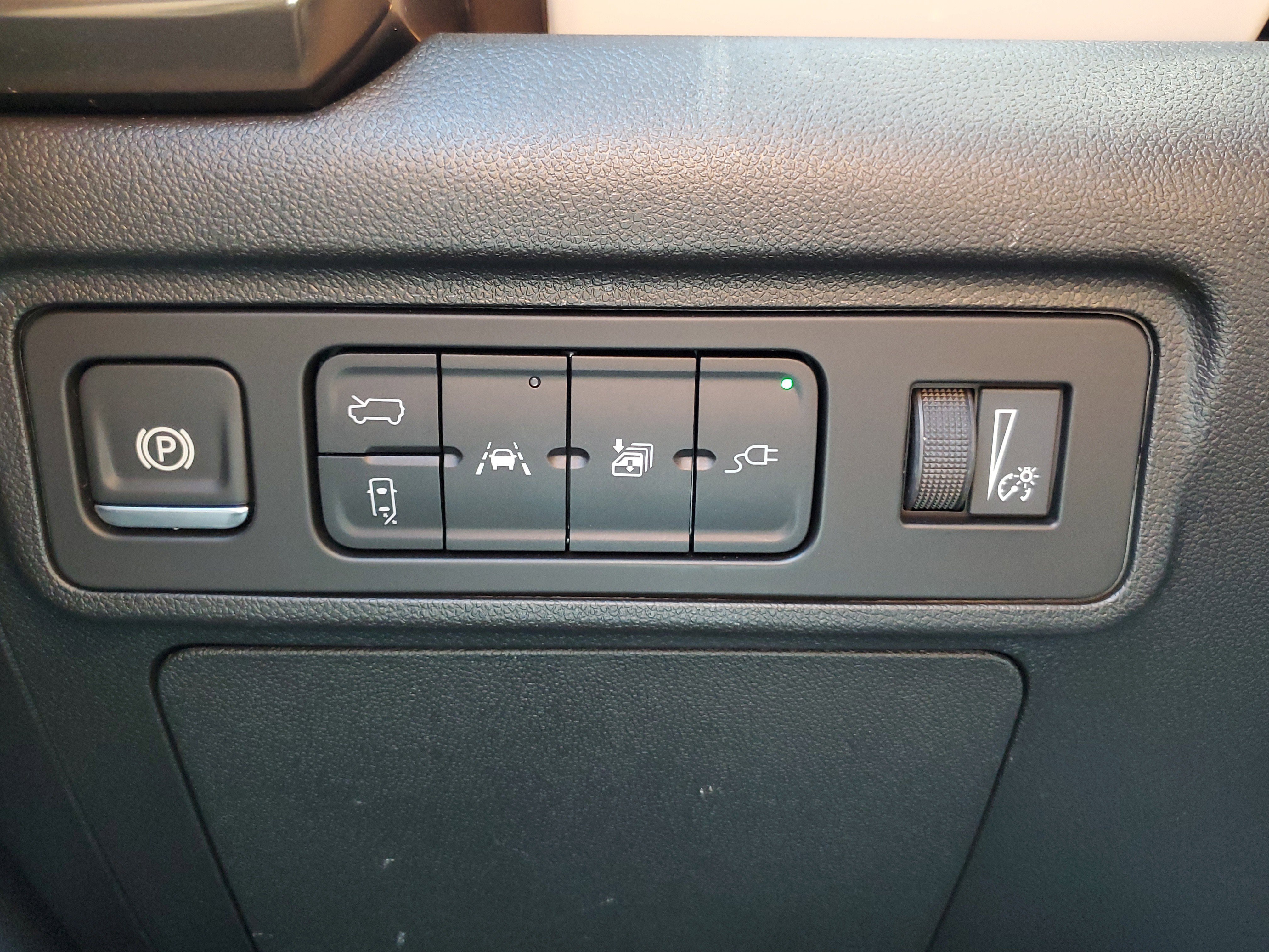 Used 2025 GMC Hummer EV 2X AWD/4WD image 33