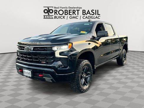 Used 2024 Chevrolet Silverado 1500 LT Trail Boss AWD/4WD image 1