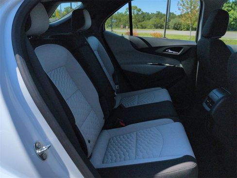 Certified 2021 Chevrolet Equinox LS image 27