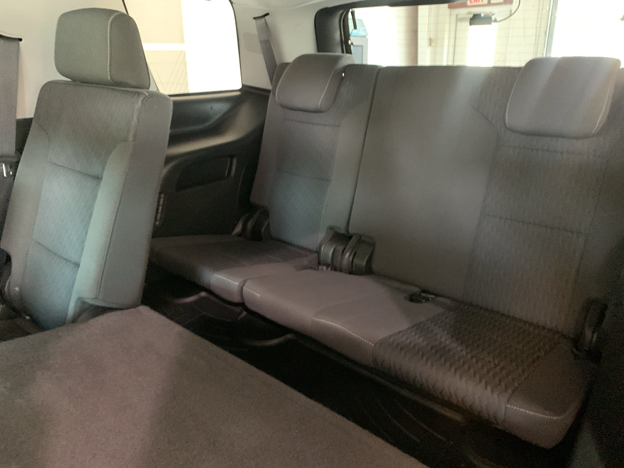 Used 2020 Chevrolet Tahoe LS AWD/4WD image 17