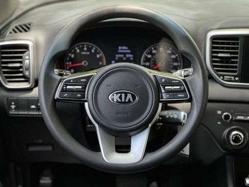 Used 2022 Kia Sportage LX AWD/4WD image 31