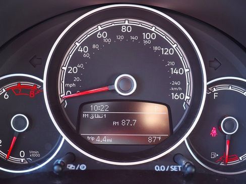 Used 2018 Volkswagen Beetle 2.0T SE image 42