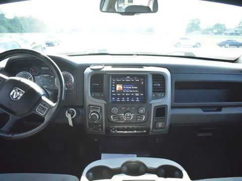 Used 2021 RAM 1500 Express w/ Wheel & Sound Group AWD/4WD image 37