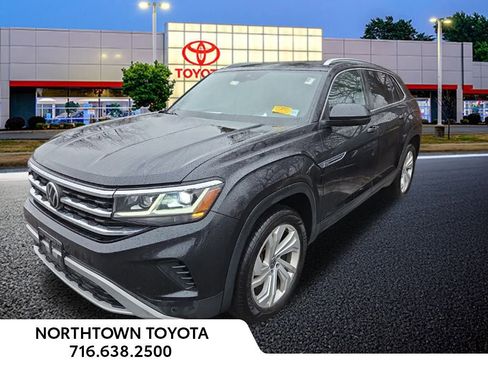 Used 2020 Volkswagen Atlas Cross Sport SEL image 16
