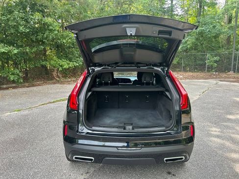 Used 2025 Cadillac XT4 Premium Luxury FWD image 31