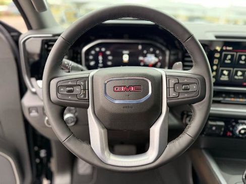 New 2026 GMC Sierra 1500 SLT image 11