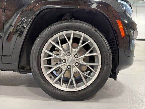 Used 2022 Jeep Grand Cherokee Summit w/ Luxury Tech Group V image 42