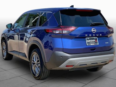 Used 2023 Nissan Rogue S AWD/4WD image 12