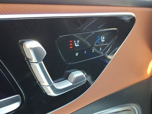 Used 2026 Mercedes-Benz GLC 300 4MATIC image 24