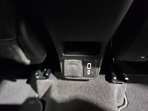 Certified 2022 Chevrolet TrailBlazer RS w/ Sun and Liftgate Package image 15