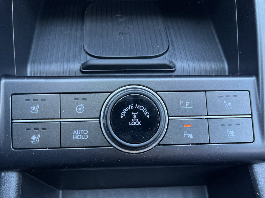 Used 2025 Hyundai Kona Limited AWD/4WD image 30