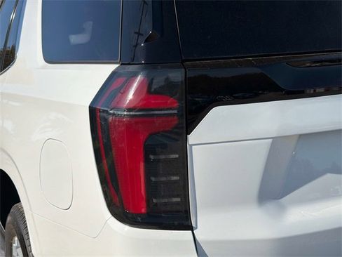 New 2026 Chevrolet Tahoe LS image 9