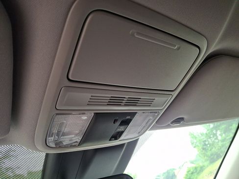 Used 2019 Honda Odyssey EX image 21