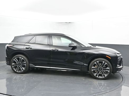 Used 2025 Chevrolet Blazer EV SS w/ Performance Package image 12