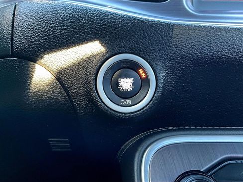 Used 2018 Dodge Challenger SXT image 23