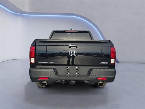 Used 2022 Honda Ridgeline Black Edition image 4