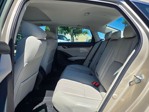 Used 2018 Honda Accord EX-L image 4