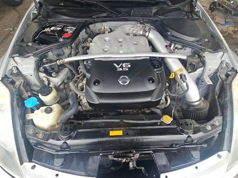 Used 2006 Nissan 350Z Enthusiast w/ (N93) Cargo Convenience Pkg RWD image 11