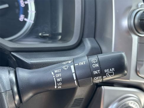 Used 2016 Toyota 4Runner SR5 Premium AWD/4WD image 27
