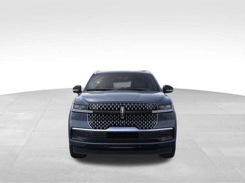 New 2026 Lincoln Navigator L Reserve AWD/4WD image 6
