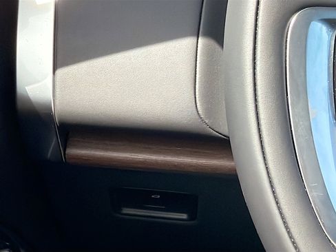 New 2026 Land Rover Range Rover SE image 36